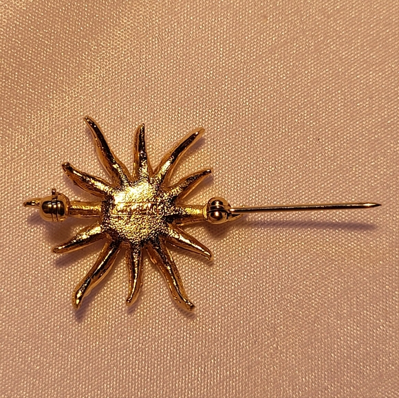 D’Orlan Starburst Brooch - Picture 3 of 6